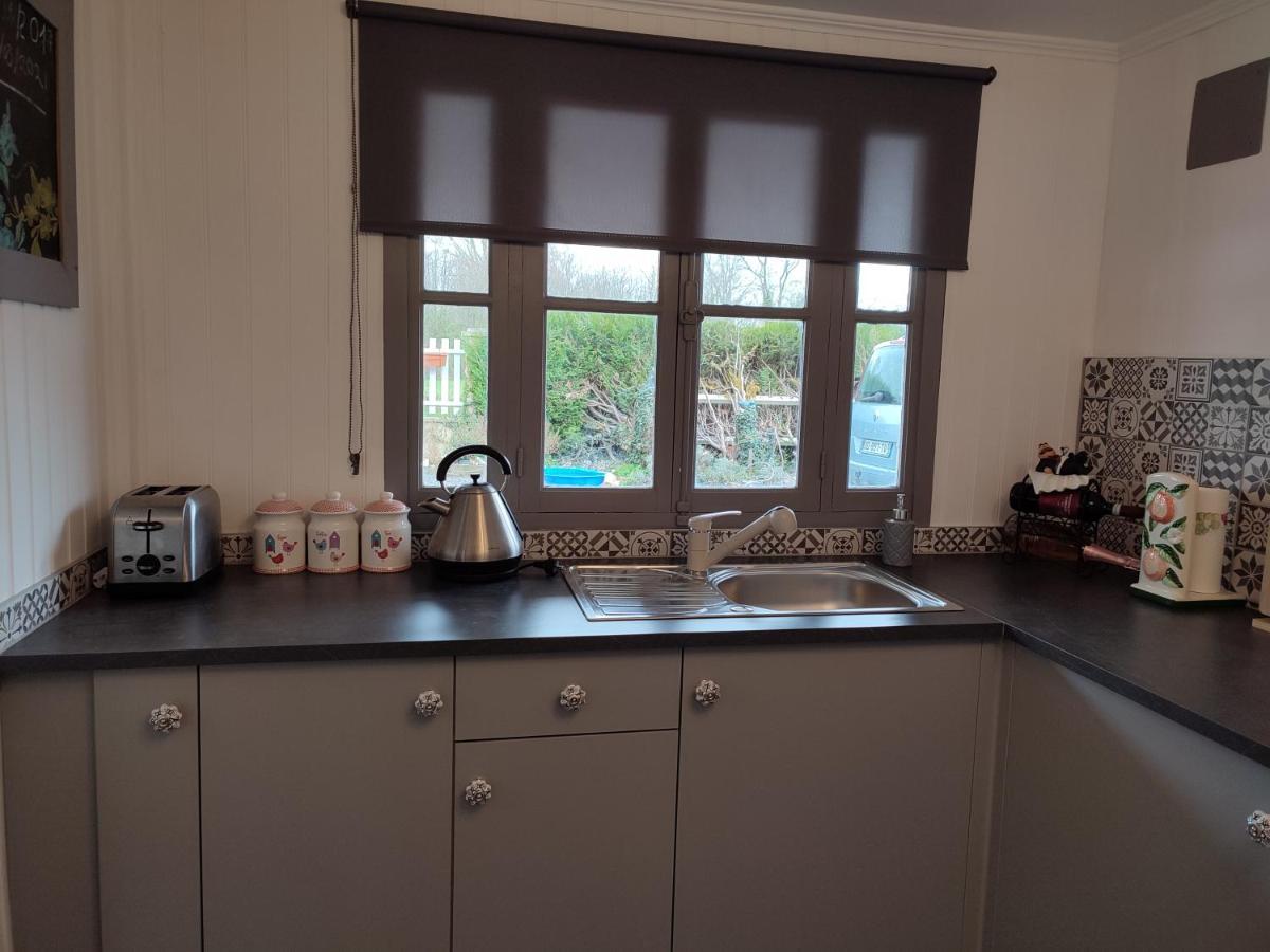 Chalet Dans La Foret....Adorable 1 Bedroom Chalet Surrounded By Woodland Pressignac المظهر الخارجي الصورة